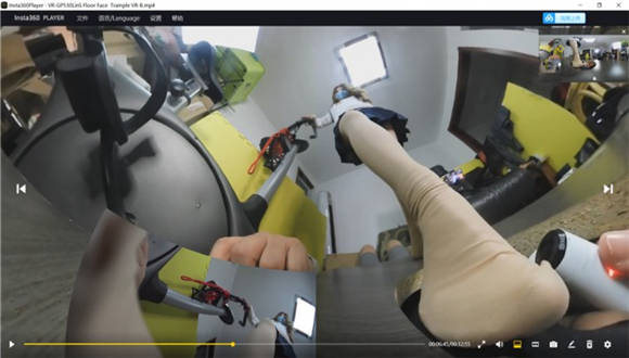 VR人脸地板下集 全语言羞辱 棉袜套厚丝袜 臭袜子踩脸窒息折磨