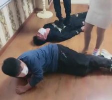 【逗逗】带素人妹妹狂踢/鞭打疯狂输出双狗 bf9758