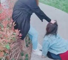 【梦幻大大】户外玩弄骚母狗 bf10260