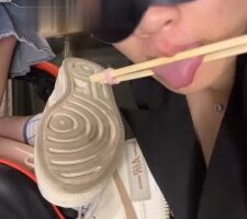 【橘子没熟】强迫闺蜜吃自己的白袜 bf18898