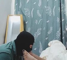 【美娜格格】家奴舔脚伺候起床 bf22732