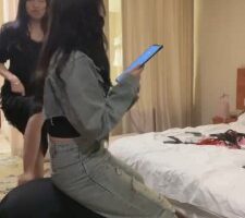 【叶娘S】双学生妹-原味鞋袜强制闻/踩踏/滴蜡【双视角版】 bf25799