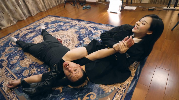 〔Magic︱Mirror 魔镜少女〕—星奈长靴暴踩跟踪狂 MM-230424