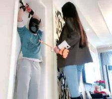 【猫神大人】吊绑门上-数据线鞭子抽/转胯长靴踩踏 bf28496