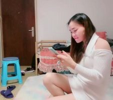 【艾琳】双S-圣水辱/内裤塞嘴/肉丝脚踩/鞭打/人肉坐垫 bf33999