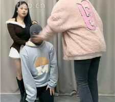 【伊诺】带闺蜜调狗-骑马转胯/踩踏/强制闻鞋/舔白袜脚 bf36426