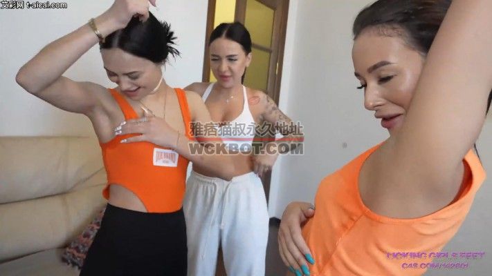 吃Rada和闺蜜健身穿的新鲜臭棉袜臭鞋垫 bf21379