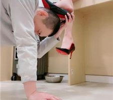 【缘彼大大】圣水口水洗脚水盛宴-脚趾夹狗舌 bf37864