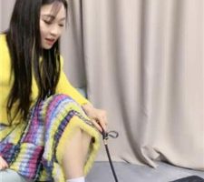 【cc.s】鞭打抽耳光/小白鞋白袜踩/脏鞋底/脚插嘴 bf38254