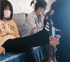 【吴迪】4S素人学生-轮流舔脏鞋/强制闻鞋闻袜/气味辱 bf41170