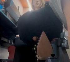 【小奈大人】电竞女神-铆钉高跟黑丝玩虐 bf42241