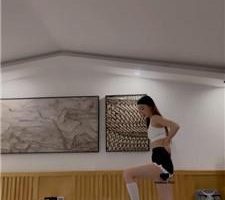 【领主老大】白丝全体重踩踏/坐脸窒息 bf42770