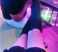 【西北傻子】KTV下跪舔陪酒小妹的脏鞋 JS240717-4