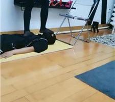 【魔鬼天使】黑丝美腿全体重踩踏【双视角版】 bf43071