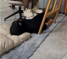 【琼菲】美术生-小白鞋无意识踩脚垫 JS240810-9