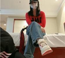 【漫音】逛街后脏鞋原味白袜气味辱 bf46429