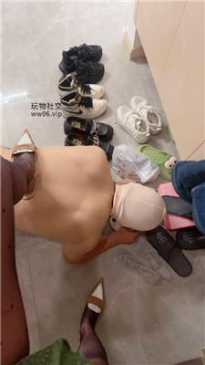 【抚兮】强制闻小白鞋/品尝黑丝高跟/圣水淋浴 bf47462