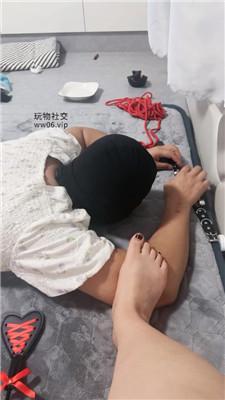 【恩恩女神】舔圣水/玉足踩虐变装奴 JS241128-2