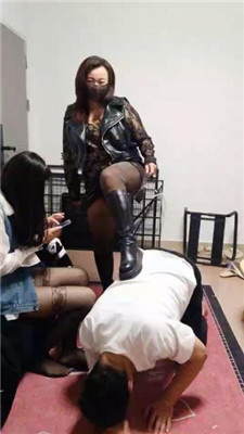 【东莞心魔】双S-丝袜全包木乃伊狗 JS241129-35