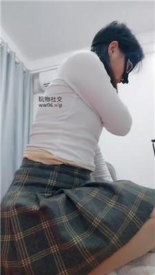 【阿霞】捆绑鞭打踩踏 JS241203-12