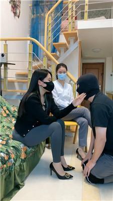 【御清S】双S-带闺蜜玩绿帽-高跟踩【三视角版】 JS241210-5