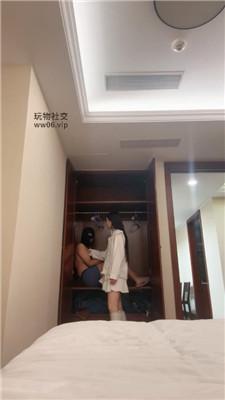 【领主】长靴白袜强迫舔/衣架重度抽打 JS250103-36