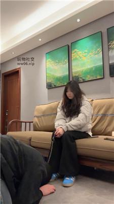 【素人挖掘机】小姐姐蓝鞋白棉袜羞辱 bf50191