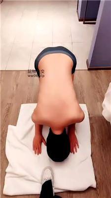 【奇了怪了】小白鞋全体重跳踩 bf50634