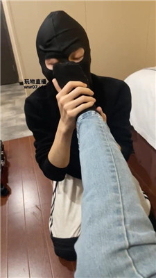 【白兔】运动鞋黑棉袜虐瘦奴 JS250312-18