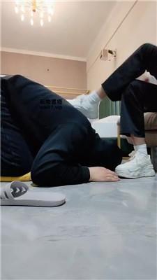 【沐沐】赏赐圣水-舔闻小白鞋白袜 bf51895