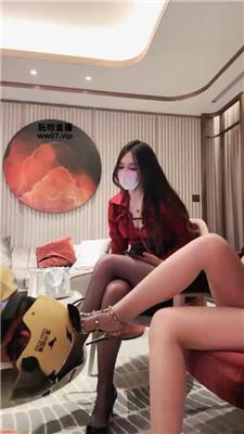 【维妮】双S-高跟美腿虐外卖小哥【双视角版】 JS250507-22