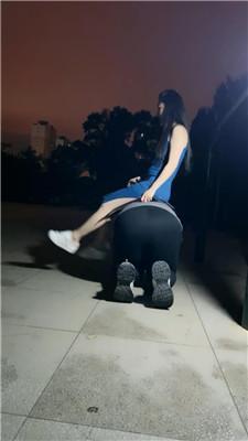 【芷镜】户外-强迫舔脏鞋-脚下踩踏喂食 bf55158