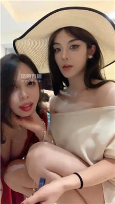 【不知名】户外楼道遛母狗【双视角版】 JS250713-36