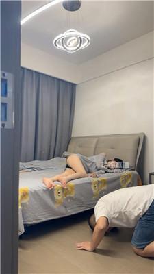 【皇家御姐】偷舔熟睡主人的jio【双视角版】 bf56613