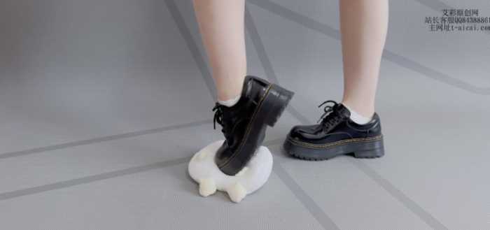 【七七】暴力踩踏布偶娃娃 YC-250826-4