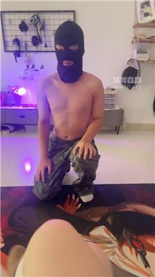 【小猫】长靴捂白丝深喉 JS250930-2