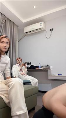 【小鱼崽】捆绑舔白袜-滴蜡【双视角版】 JS251103-22