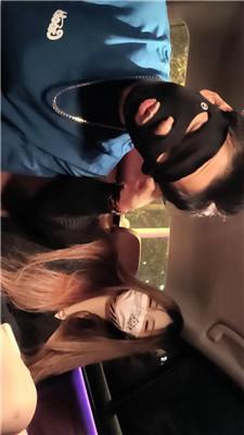 【素人饮水机】长靴白袜车内调贱奴 JS251122-32