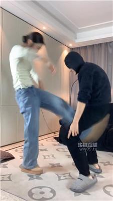 【女生也能很暴力】抽耳光-雪地靴白袜踩 JS251204-18