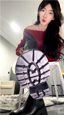 【千千】长筒靴黑棉袜肉丝炸J    251208-18