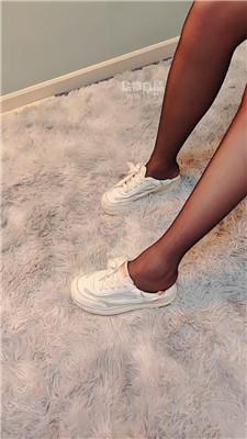 【闪闪】黑丝碾压踩 JS251221-39