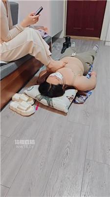 【是樱樱呀】母狗玉足狂舔 JS260117-33