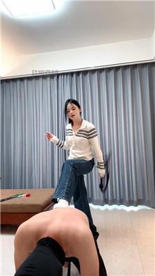 【小琼】重度鞭打狠抽 JS260118-10