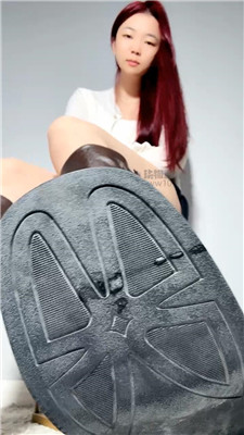 【桃老师】脏靴底口水辱    260126-26