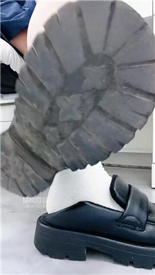 【依甜】媚黑老婆羞辱短小老公    260210-22