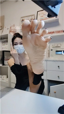 【苏大大】裸足羞辱    260226-28