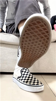 【乐乐】脏鞋底白棉袜 260314-22