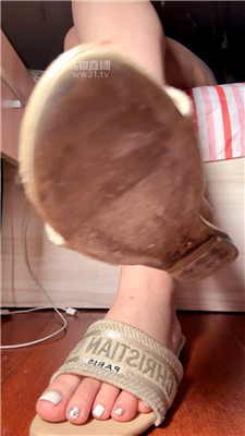 【咬猫】王八老婆夜场陪酒小姐    260330-33