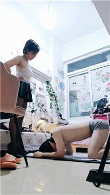 【钰大大】臭脚丫强迫骚狗舔 JS260428-42