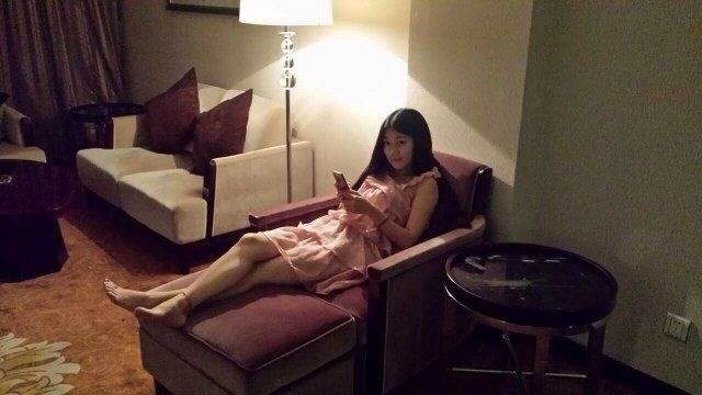 妍女王致命鞋跟暴力踹M 暴力虐打大耳光